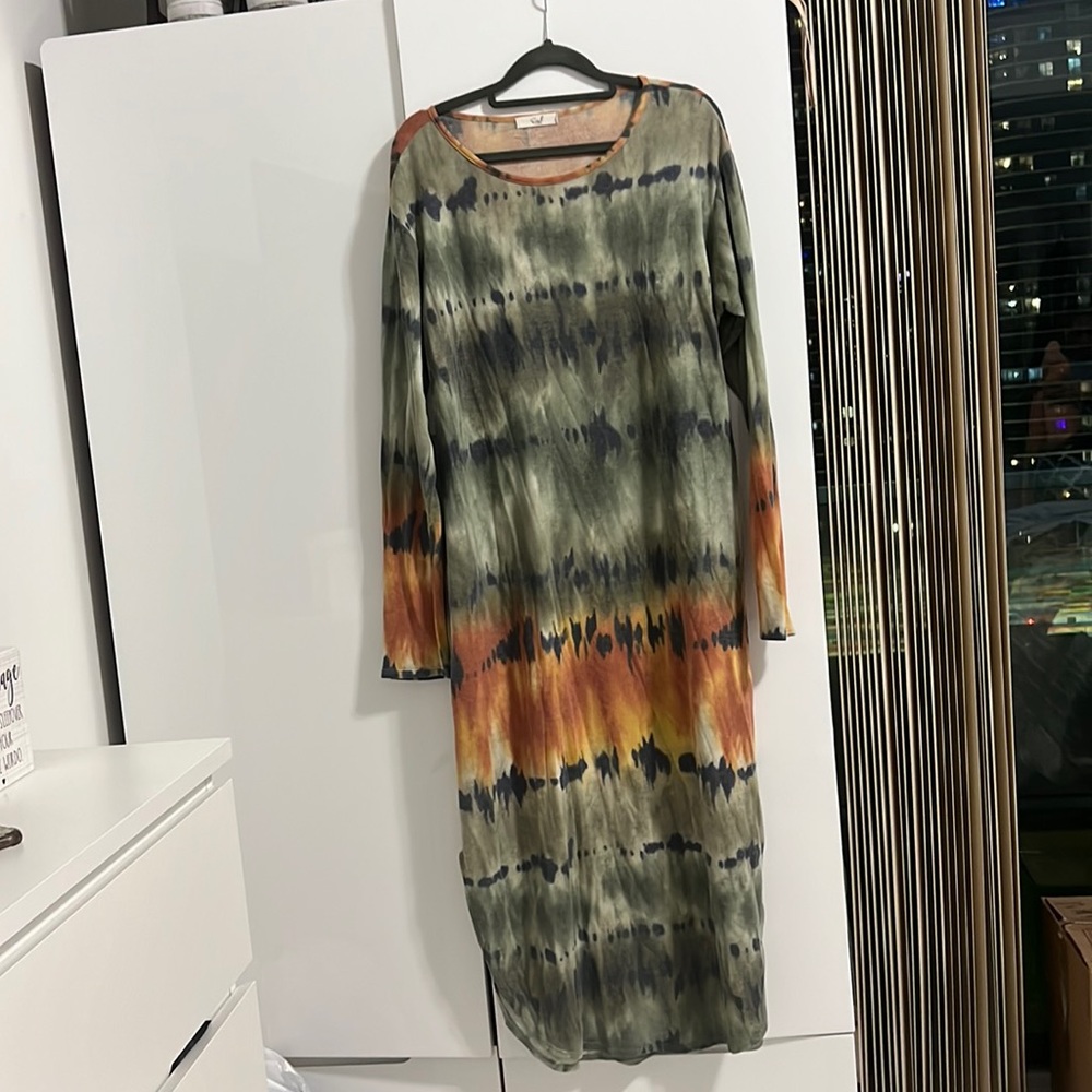 Green and orange comfy dress